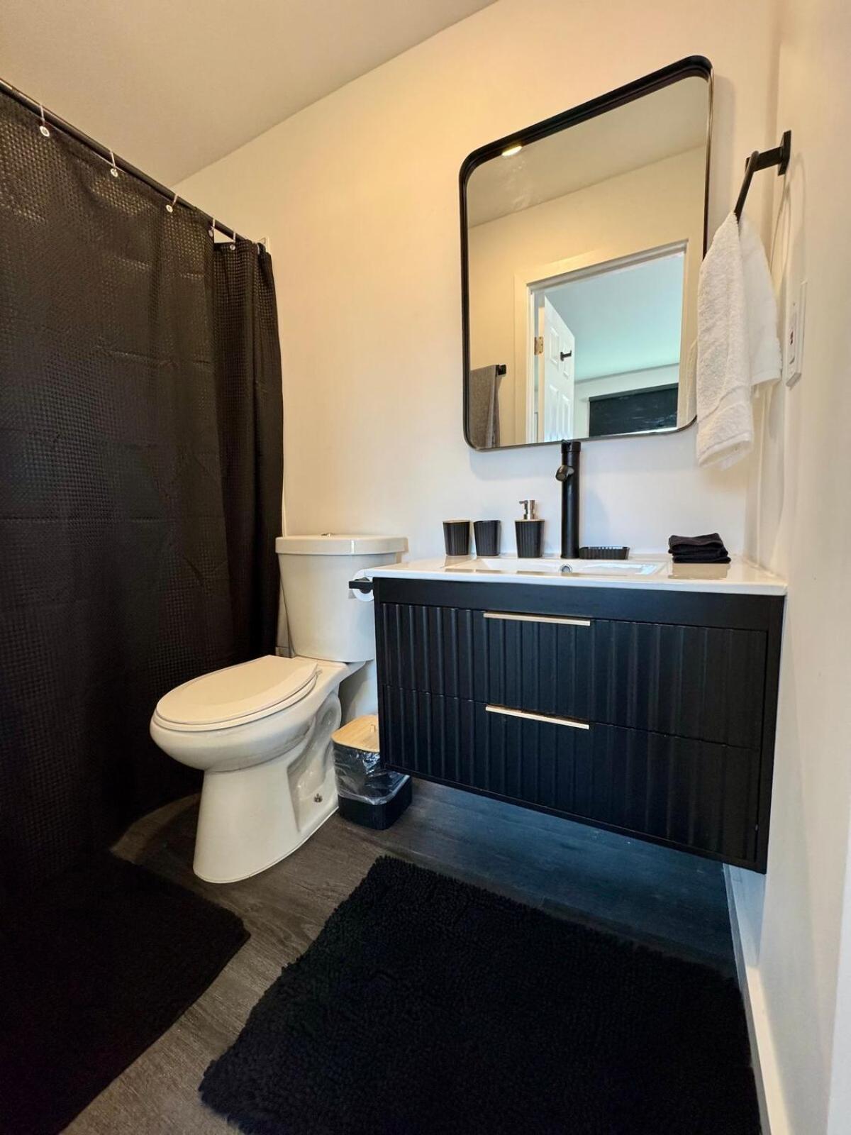 Your Downtown Cozy Studio With Backyard Unit C Phoenix Exterior foto